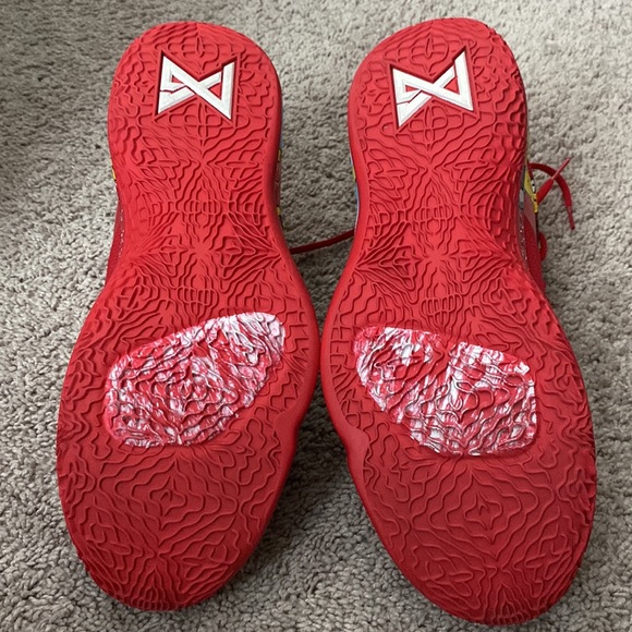 Ryan Nembhards Nike PG 2.5 University Red (Simpsons custom made) main image 5